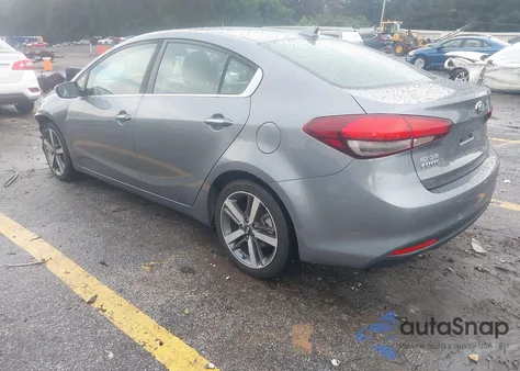 2017 Kia Forte Ex z USA, uszkodzony, nr VIN 3KPFN4A83HE092053